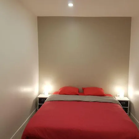 Appartamento 2 Pieces Au Coeur Du Quartier Branche Du Port Nizza