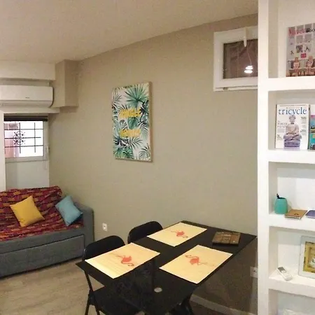 2 Pieces Au Coeur Du Quartier Branche Du Port Ницца