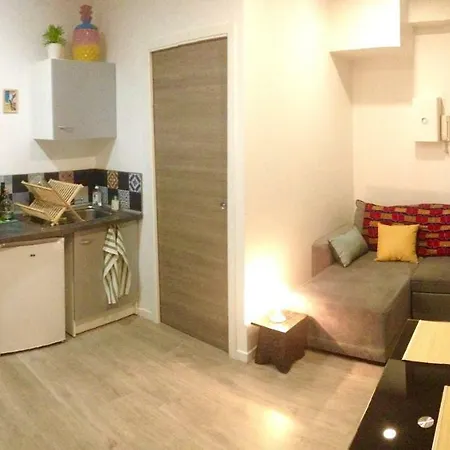 شقة 2 Pieces Au Coeur Du Quartier Branche Du Port نيس